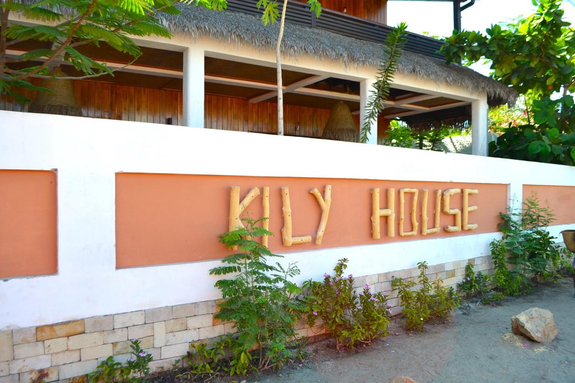 ホテル Kily House モロンダバ エクステリア 写真